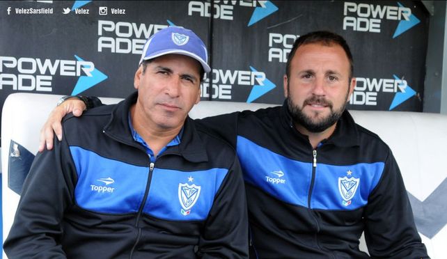 Vélez pisa el Ducó con nuevo conductor