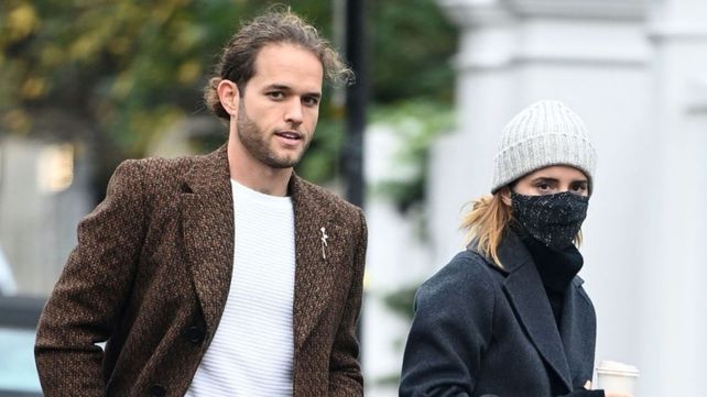 Leo Robinton y Emma Watson