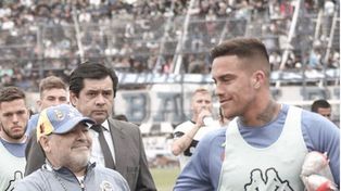 Los jugadores de Unión que se dieron el lujo de posar junto a Maradona