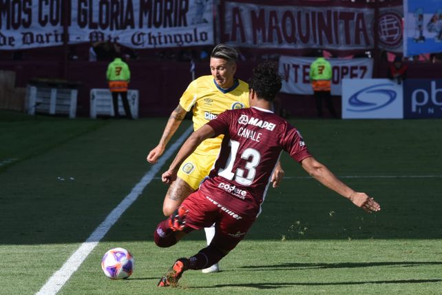Central no apareció en la cancha de Lanús y regaló el invicto con un 3-0 inapelable