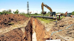 Acueducto Desvío Arijón: colocaron un caño debajo de la autopista “Brigadier López”