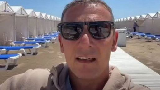 Es rosarino, dueño de un balneario, y se hizo viral por pedir que lleven chaleco si van a Brasil