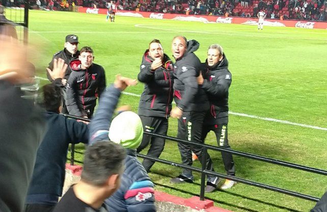 Lavallén: La prioridad es el torneo local, pero la Sudamericana es un lindo sueño