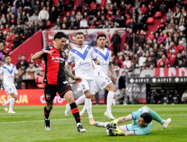 Newells juega ante Vélez en el Coloso.&nbsp;