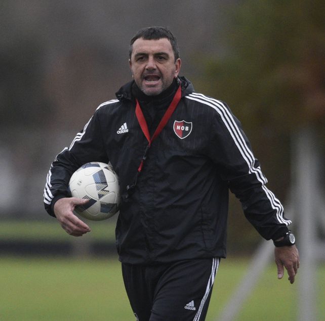 El foco está en el lateral izquierdo