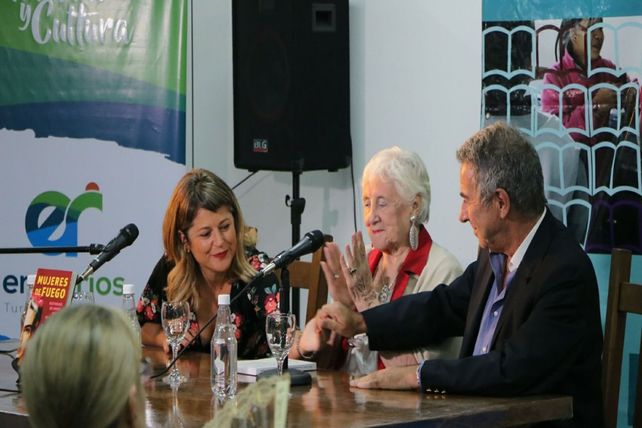 Calloni: Tenemos que hacer consignas creativas, fuertes, hermosas; los insultos no bastan