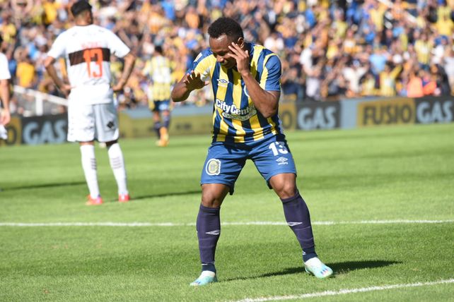 Central ganó 4 a 0 con un gol de OConnor en el final tras revisión del VAR