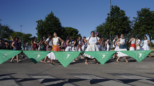 Colectivos feministas ya desarrollan las actividades por el 25N, con una movilización que partió desde Oroño y el río.