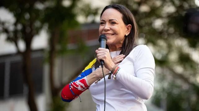 María Corina Machado pidió por un proceso de transición democrática tras la caída del gobierno chavista