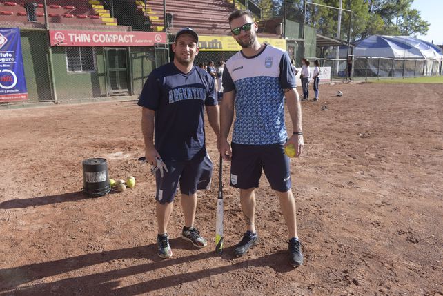 Bruno y Juan en el estadio mundialista de Paraná.&nbsp;