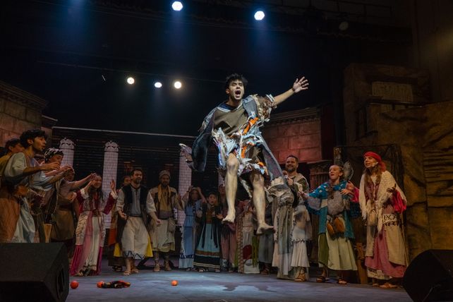 Cuál es el histórico cine teatro de Rosario que vuelve a escena