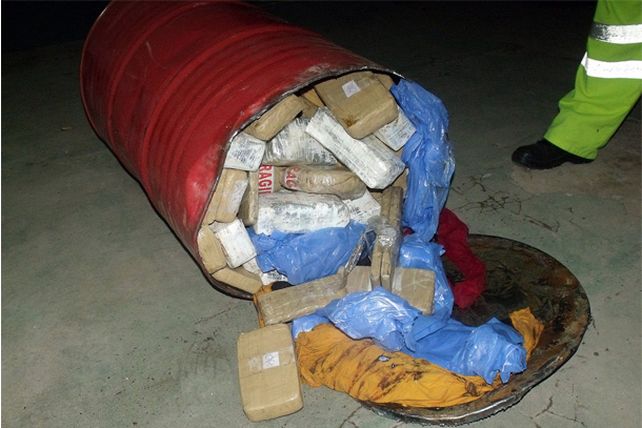 Incautan 150 kilos de cocaína camuflados en un barril durante un chequeo en Ceres