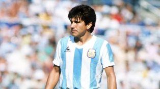 Luis Galván formó la dupla central junto a Daniel Passarella.