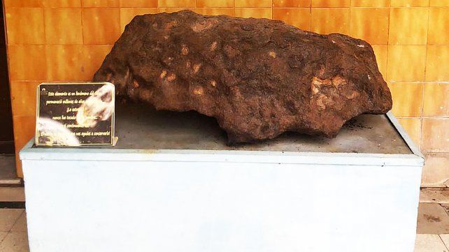 Entre Ríos restituirá dos meteoritos de más de 2.200 kilos que habían caído en Chaco y que habían sido extraídos fueron extraídos ilegalmente de esa provincia