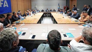 Atención Unión: podría extenderse el cierre del libro de pases