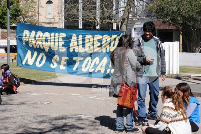 Piden a ediles y legisladores que se expidan ante el conflicto de cocheras