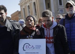 El Papa aprueba grupos de expertos contra pederastas