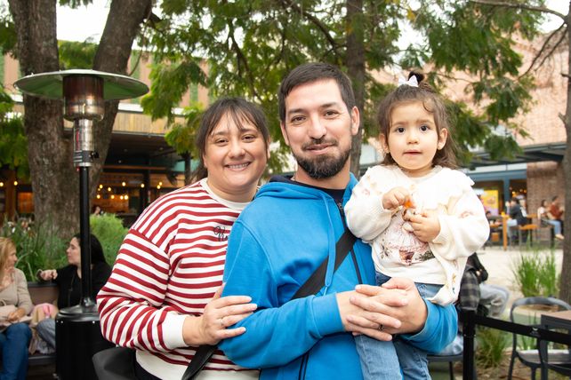 Griselda Núñez, Martín y Valentina Ortiz