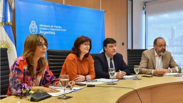El Consejo del Salario cerró un aumento en cuatro tramos