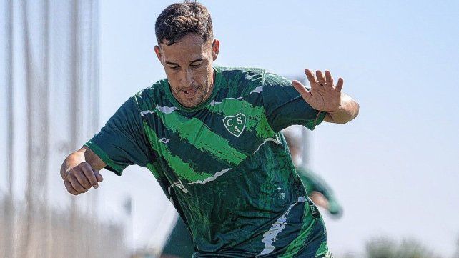 Castet volvió a entrenar en Sarmiento mientras Colón insiste con tenerlo