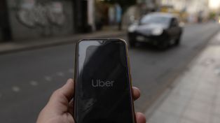 Uber no está habilitado en Rosario pero cuenta con cada vez más trabajadores.
