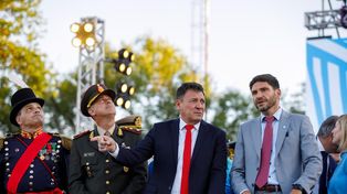 El acto central, celebrado en el Campo de la Gloria, fue encabezado por el intendente de San Lorenzo Leonardo Raimundo y el gobernador Maximiliano Pullaro.&nbsp;
