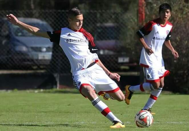 Enzo Barrenechea jugó 69 partidos en las inferiores de Newells y anotó 18 goles.