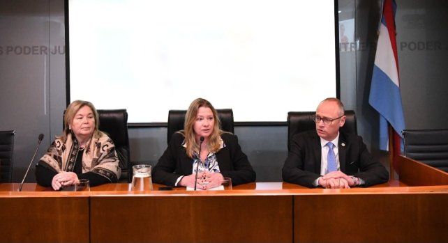 La Justicia entrerriana puso en valor la importancia de la crianza de la menor en su familia y comunicó la sentencia del STJ en persona.