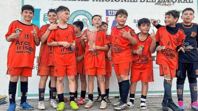 Naranjitos de Paraná se consagró campeón de copa de Oro en categoría 2014.