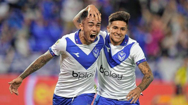 Vélez ganó y dejó a Colón en zona de descenso junto a Huracán y Gimnasia.