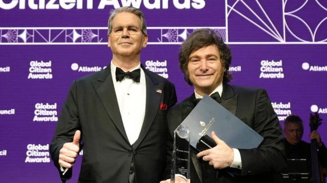 Milei agradeció a Scott Bessent tras la elección y destacó la asistencia económica de Estados Unidos