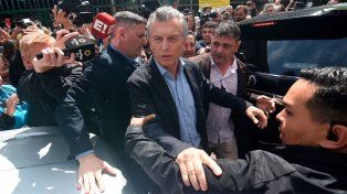 Mauricio Macri votó en Palermo y dijo que observa un escenario de balotaje