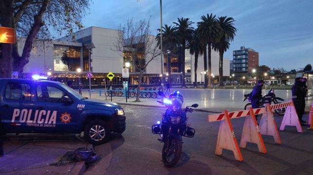 Antes del juicio a Los Monos efectuaron balazos al frente del edificio de Justicia Penal