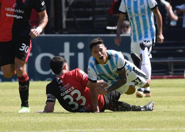 Colón: el gran enojo de los hinchas de Atlético Tucumán