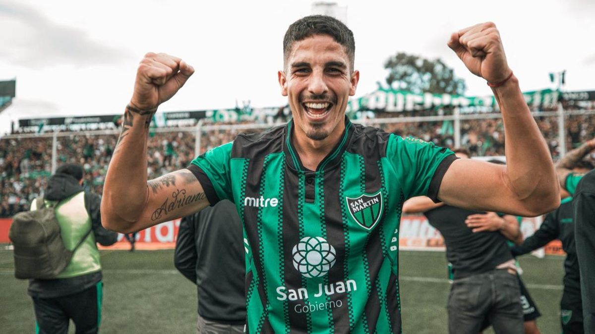 Nazareno Funez tras el ascenso: Sue&ntilde;o con ganarme el apoyo del hincha de  Newells