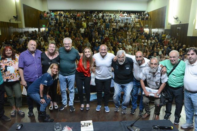 Julia Strada estuvo este lunes en la sala de Luz y Fuerza. En el plenario de comisiones de Diputados llevó la voz cantante en el debate por la ley ómnibus.
