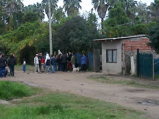 Así es la precaria casa donde murió incinerada toda una familia