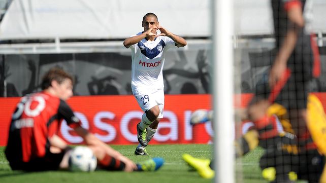 Vélez dio vuelta el resultado y Colón se fue con las manos vacías