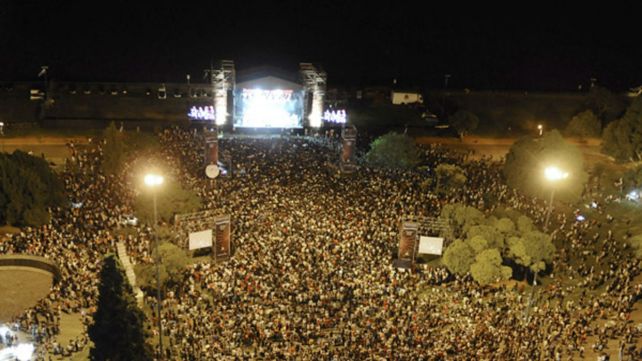 Santa Fe evalúa suspender eventos masivos en espacios abiertos y cerrados