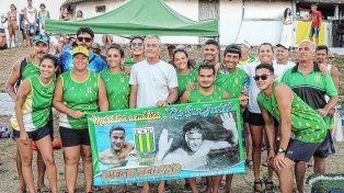 Diego Degano fue homenajeado en el Maratón acuático Río San Javier.