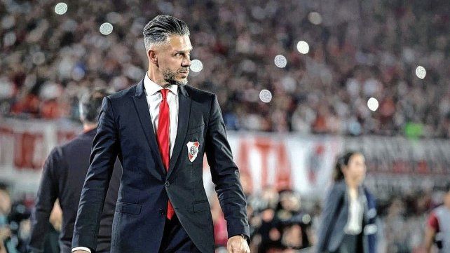 River Plate recibe a Sarmiento en lo que será la despedida de Martín Demichelis.