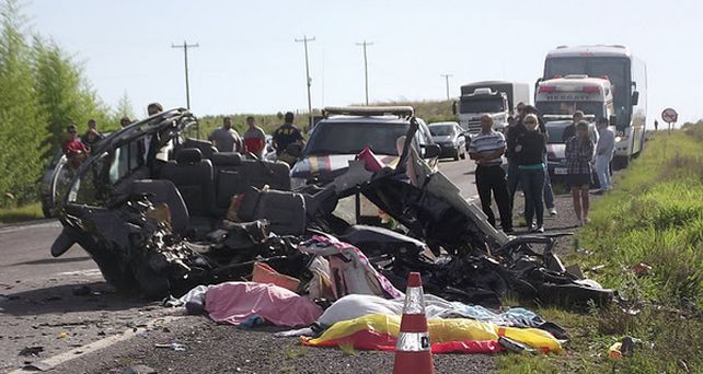 Tragedia en una ruta en el sur de Brasil: murieron cinco rosarinos