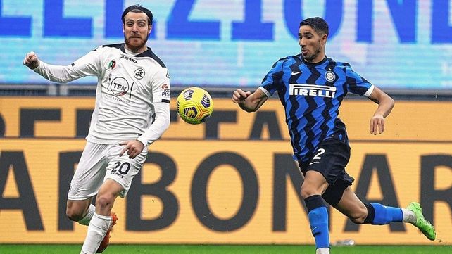 El Inter visita a Spezia y busca una victoria para ser líder de la Serie A de Italia.