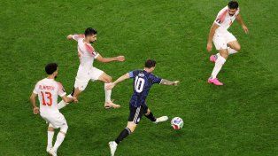 Lionel Messi hace malabares con la pelota ante Jordania. El diez lleva seis goles en el Mundial.&nbsp;