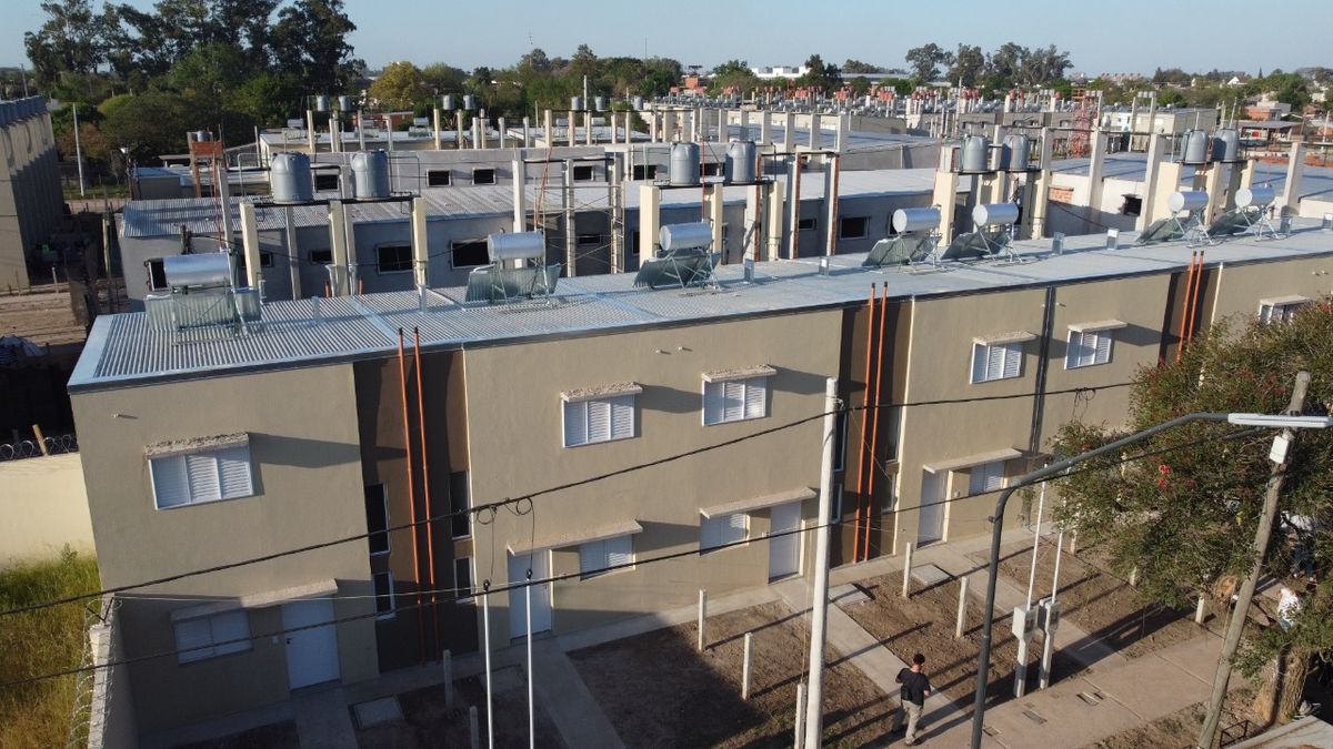 Santa Fe licitará obras de construcción de 930 viviendas en 20 localidades