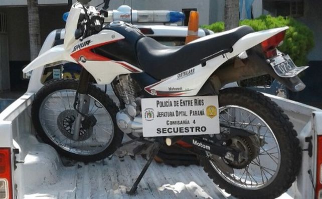 Le robaron la moto a punta de pistola en la zona de la terminal
