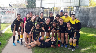 El crecimiento del fútbol femenino requiera de una mayor capacitación.