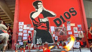 Newells despidió al ídolo en el Parque Independencia y le abrió las puertas a la leyenda