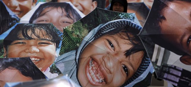 A cinco a&ntilde;os del tsunami, el sur de Asia recuerda a sus v&iacute;ctimas