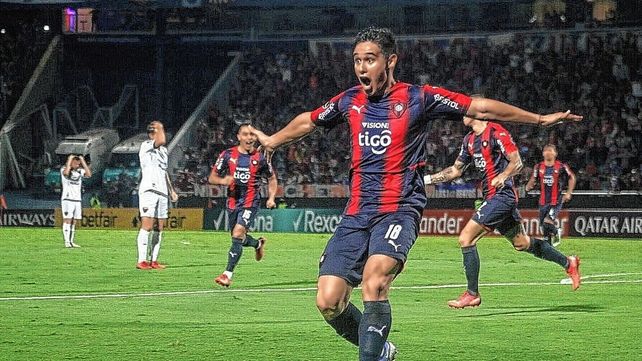 En los 12 partidos oficiales que Colón jugó este año